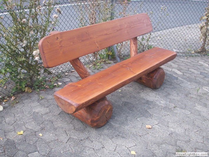 Harzer Garniturenbau, selbsterstellte Gartenmöbel und Figuren aus Holz